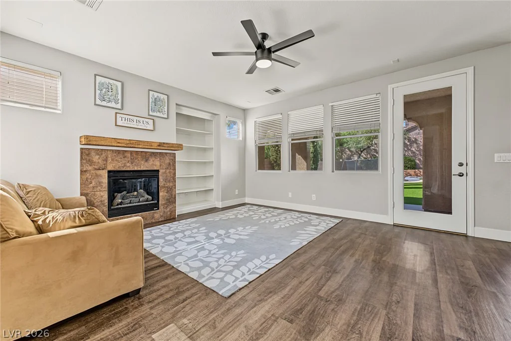 517 Ivy Spring, Las Vegas, NV 89138