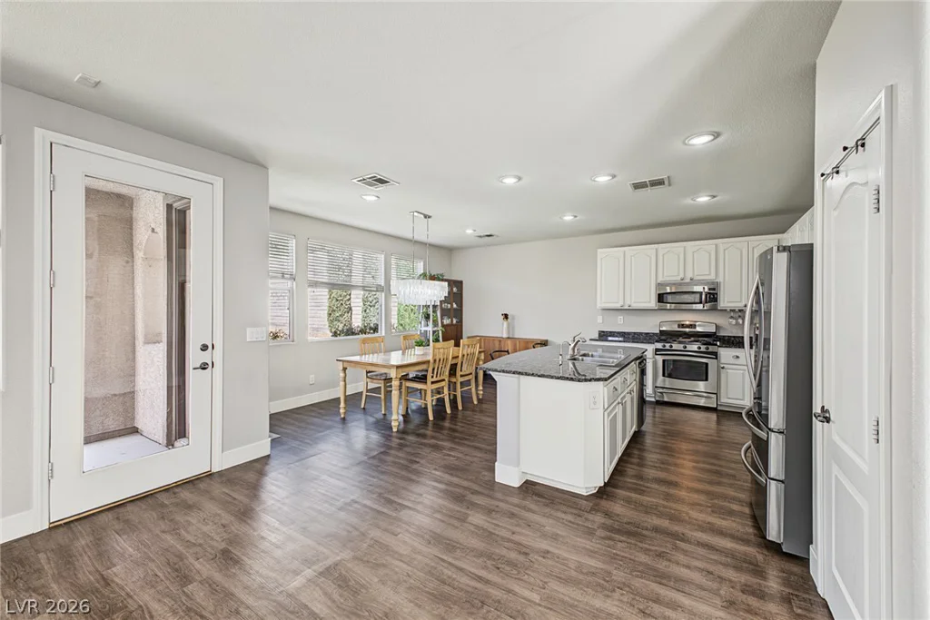 517 Ivy Spring, Las Vegas, NV 89138