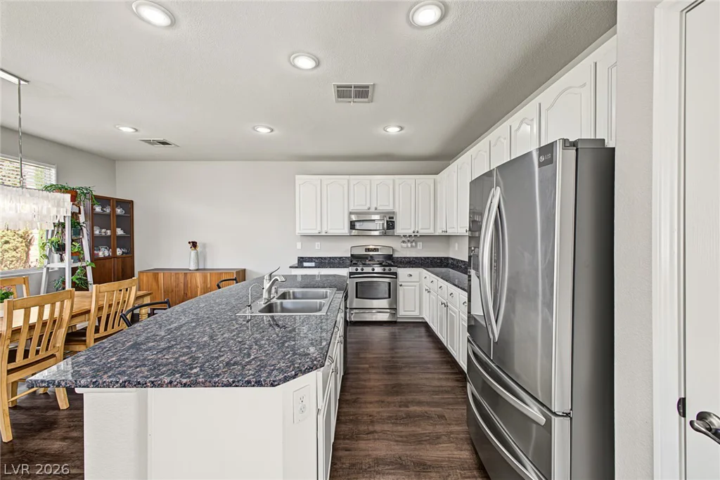 517 Ivy Spring, Las Vegas, NV 89138
