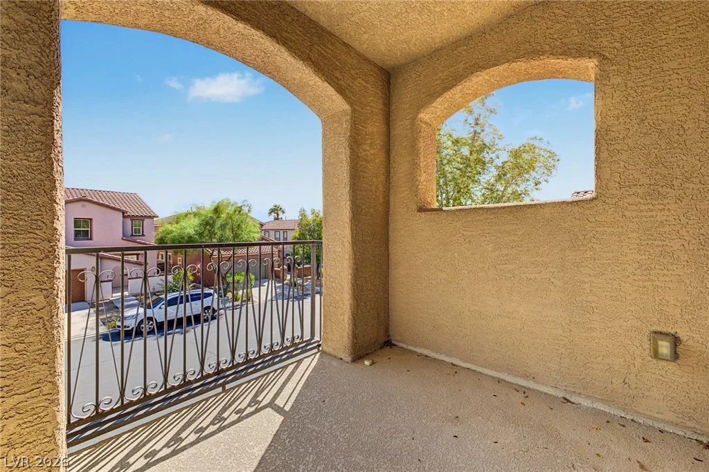 517 Ivy Spring, Las Vegas, NV 89138