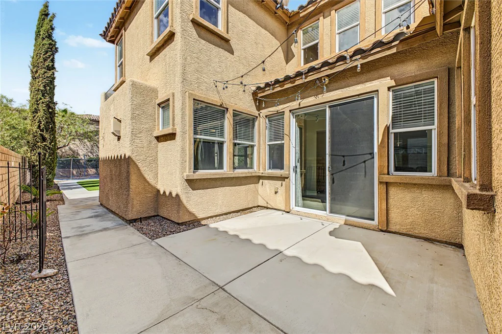 517 Ivy Spring, Las Vegas, NV 89138