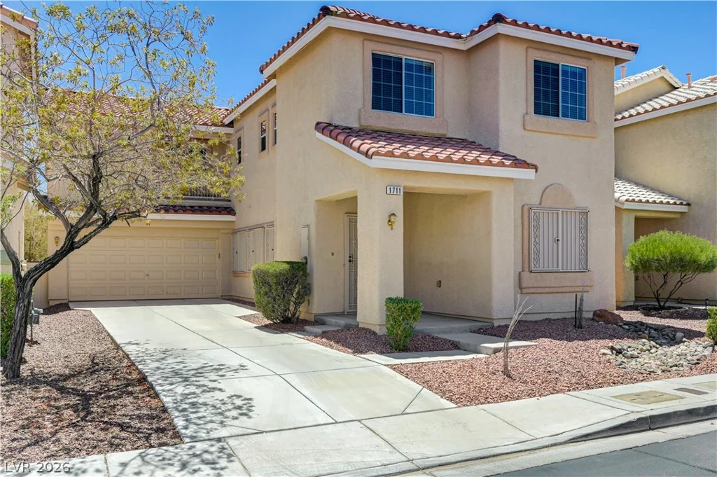 1711 Spotted Wolf, Las Vegas, NV 89123