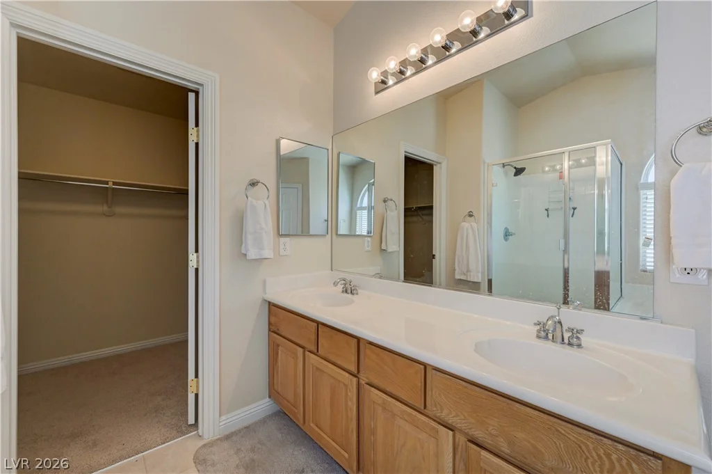 1711 Spotted Wolf, Las Vegas, NV 89123