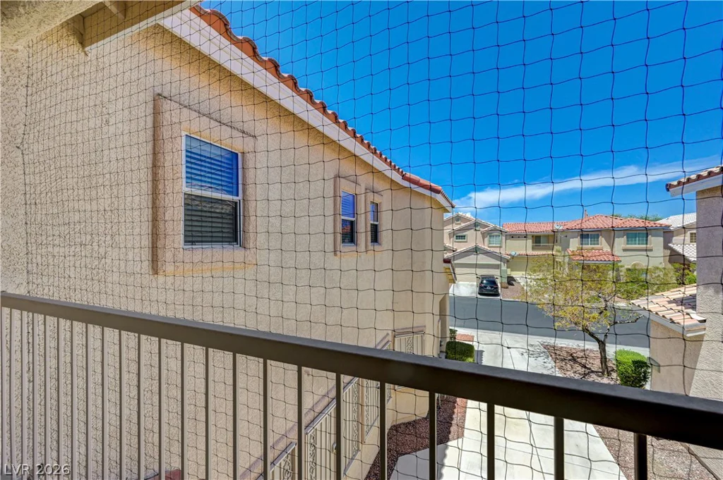 1711 Spotted Wolf, Las Vegas, NV 89123