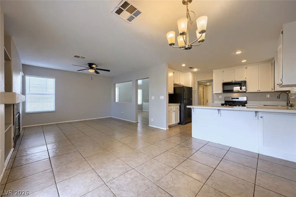 6027 Dawn View, North Las Vegas, NV 89031