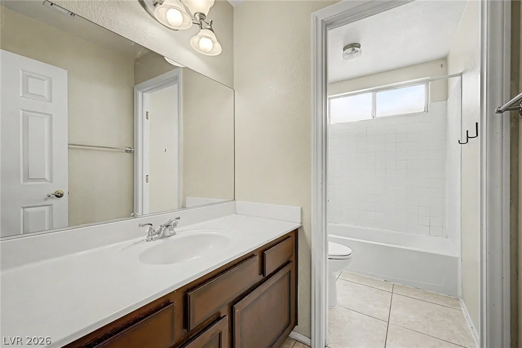 7429 Tamarind, Las Vegas, NV 89147