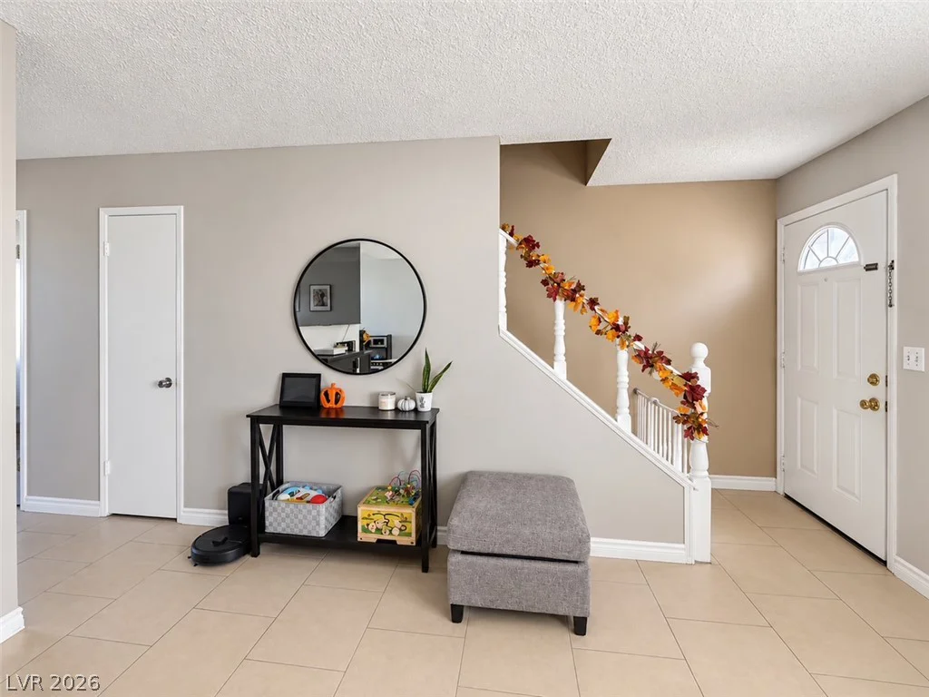 651 Greenbriar Townhouse, Las Vegas, NV 89121