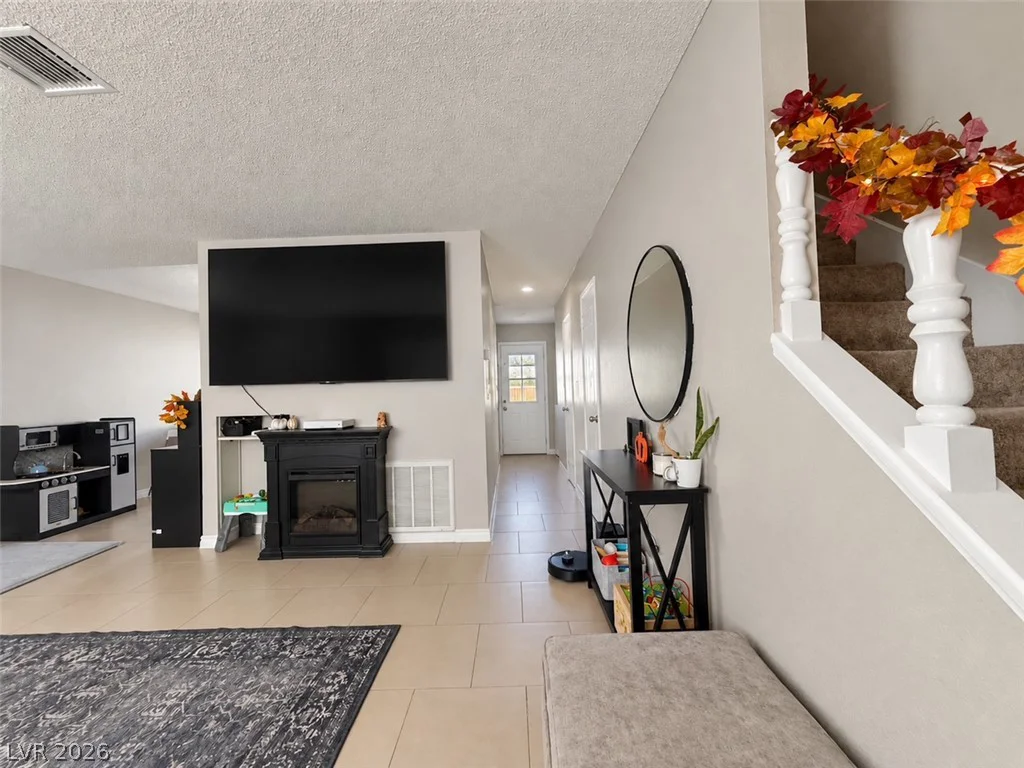 651 Greenbriar Townhouse, Las Vegas, NV 89121