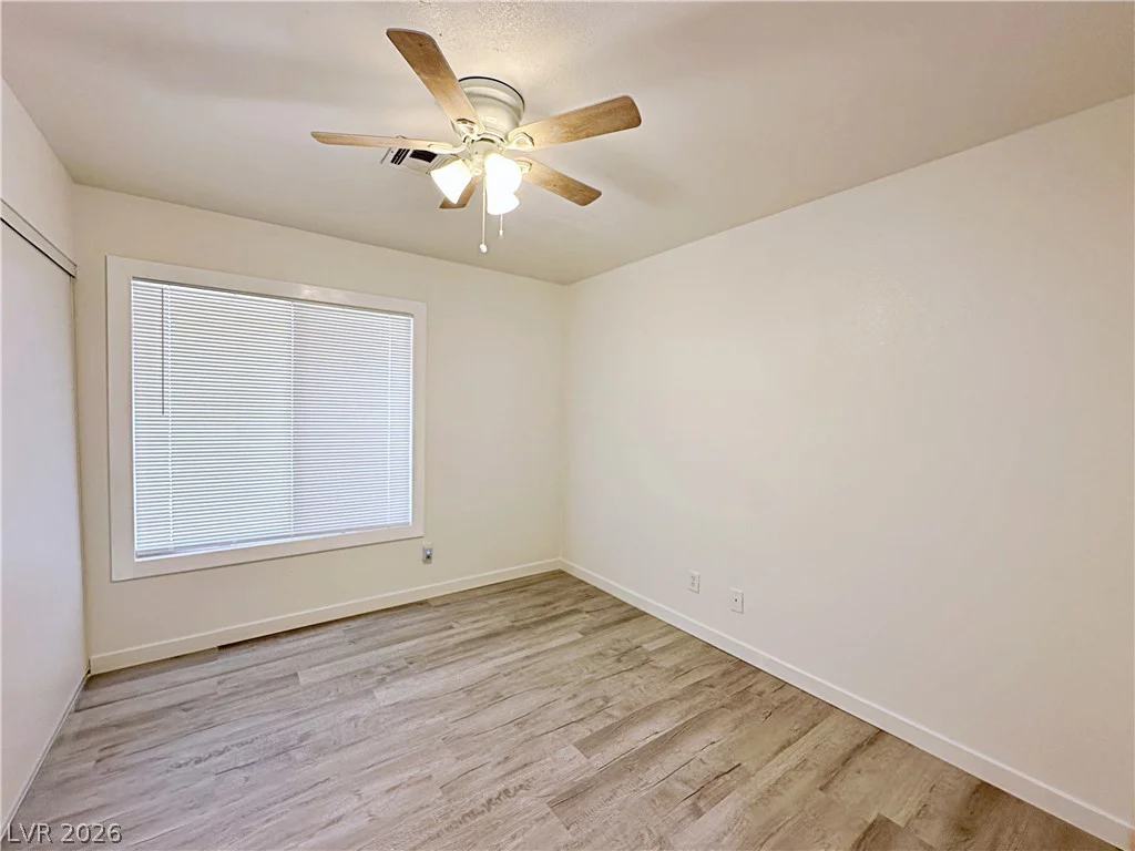 2501 Oak Glen, Las Vegas, NV 89115