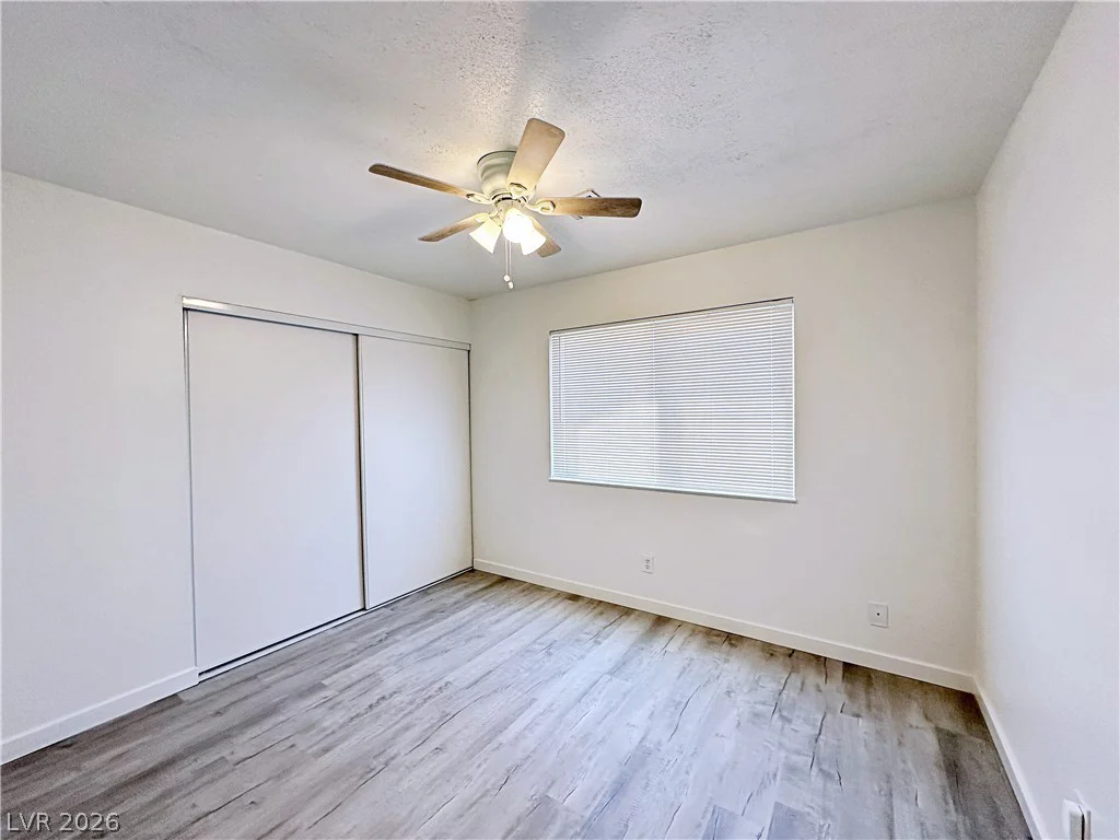 2501 Oak Glen, Las Vegas, NV 89115