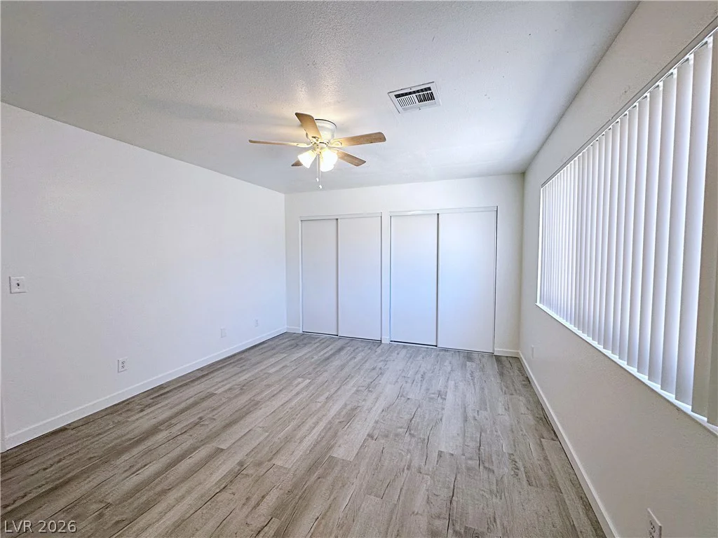 2501 Oak Glen, Las Vegas, NV 89115