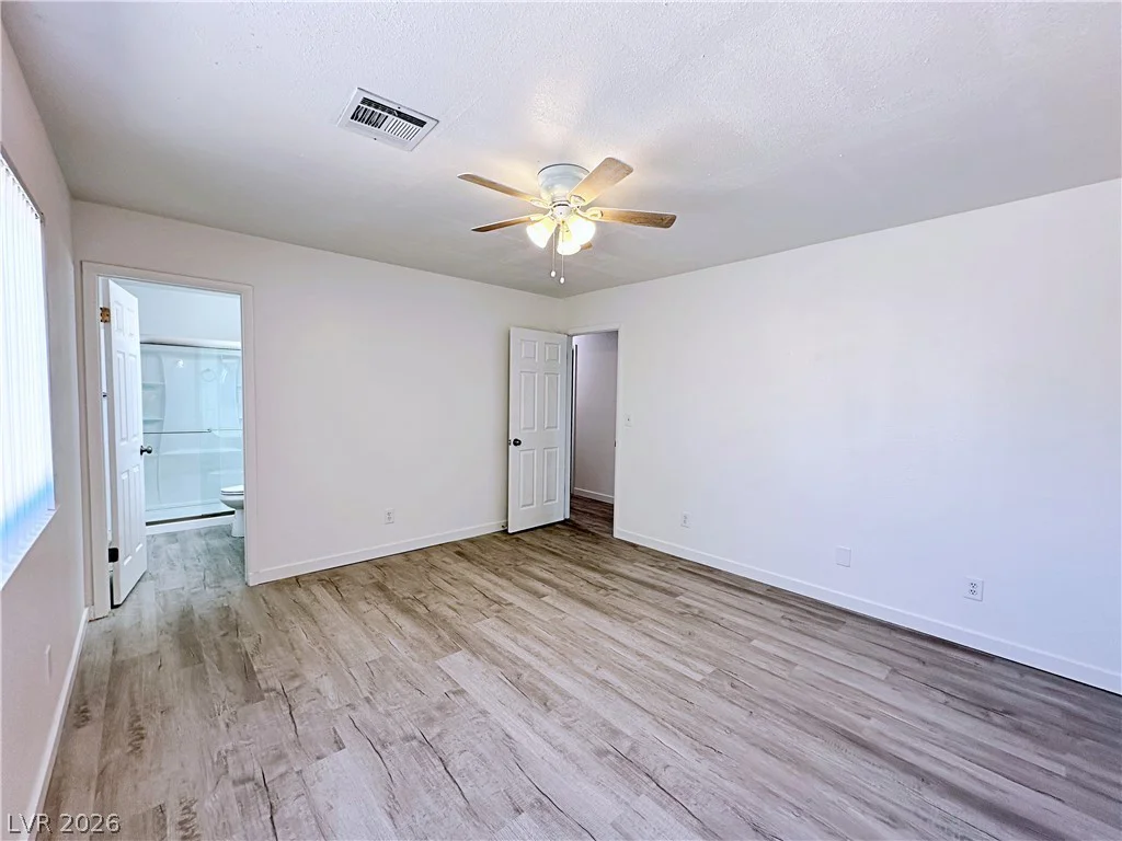 2501 Oak Glen, Las Vegas, NV 89115