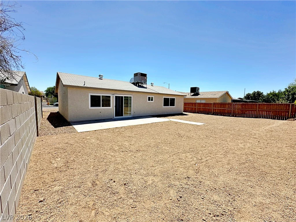 2501 Oak Glen, Las Vegas, NV 89115