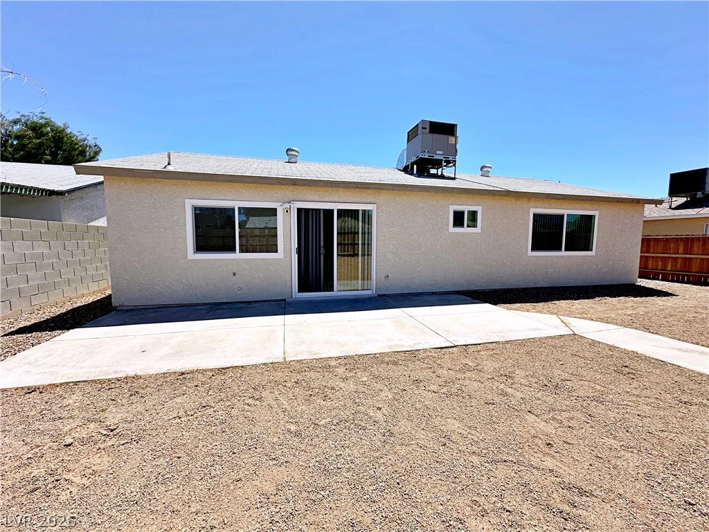 2501 Oak Glen, Las Vegas, NV 89115
