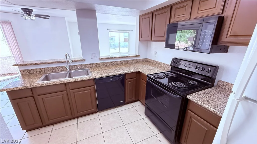 6800 Lake Mead, Las Vegas, NV 89156
