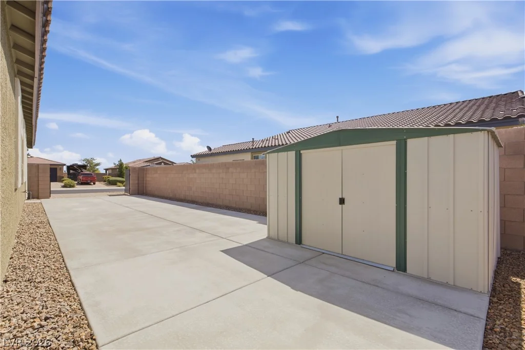 7345 Quaking Aspen, Las Vegas, NV 89149