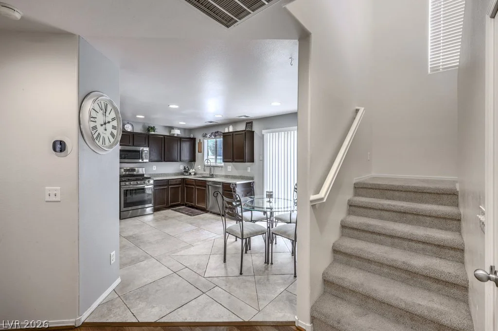 10669 Pueblo Springs, Las Vegas, NV 89183
