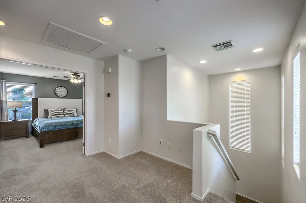 10669 Pueblo Springs, Las Vegas, NV 89183