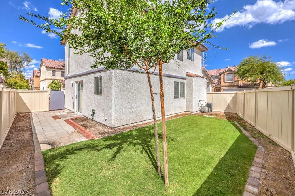 10669 Pueblo Springs, Las Vegas, NV 89183