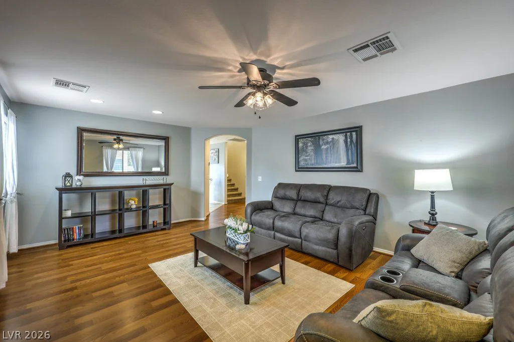 10669 Pueblo Springs, Las Vegas, NV 89183