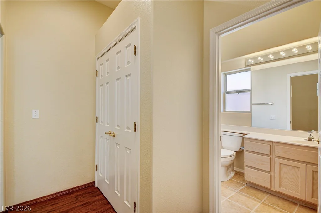 11024 Clarion, Las Vegas, NV 89134
