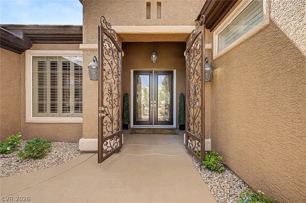 2005 Shelbyville, Henderson, NV 89052