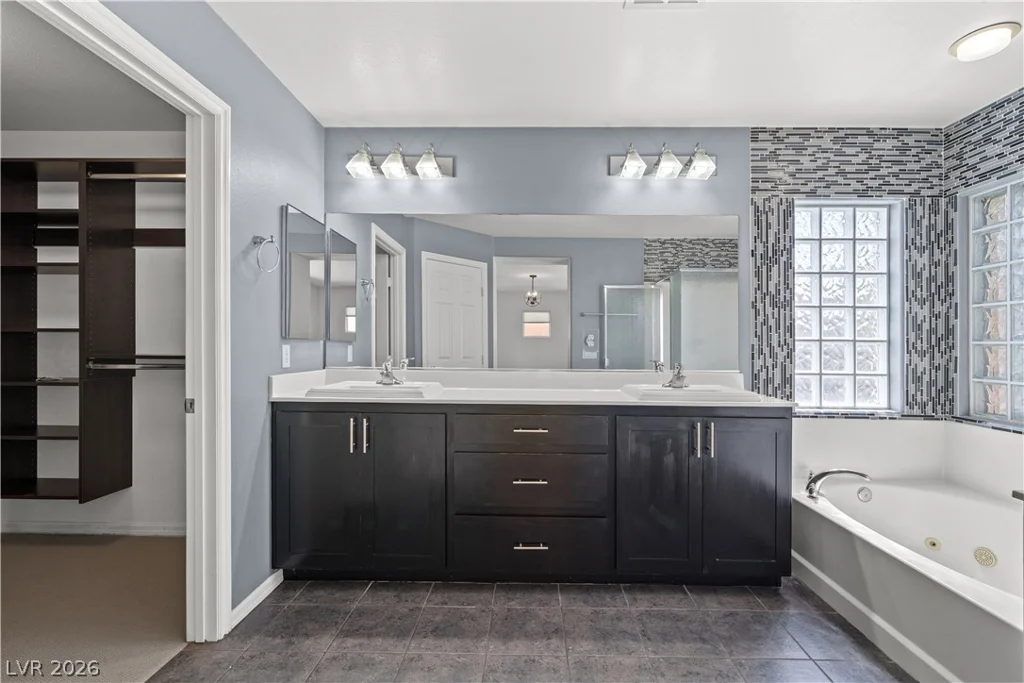 1021 Chestnut Chase, Las Vegas, NV 89138