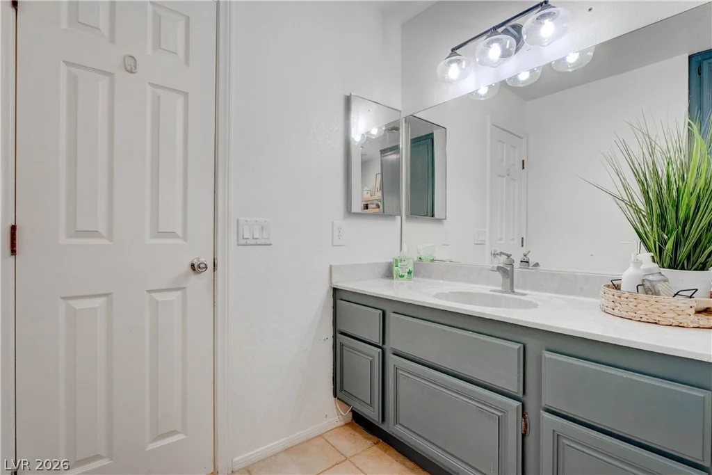 3500 Tenaya, Las Vegas, NV 89129