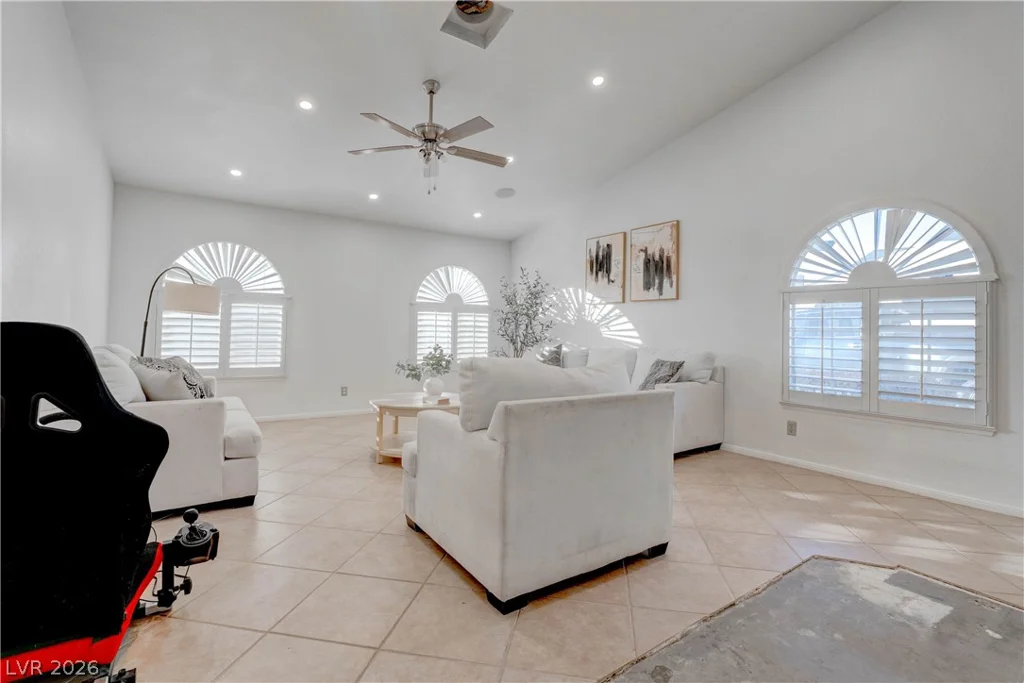 3500 Tenaya, Las Vegas, NV 89129