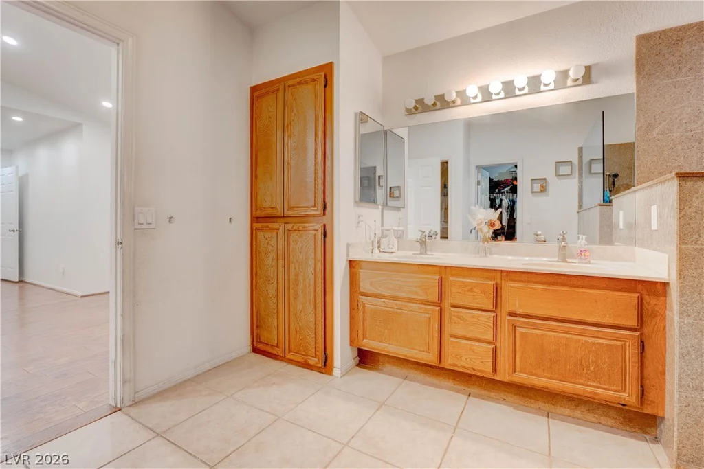 3500 Tenaya, Las Vegas, NV 89129
