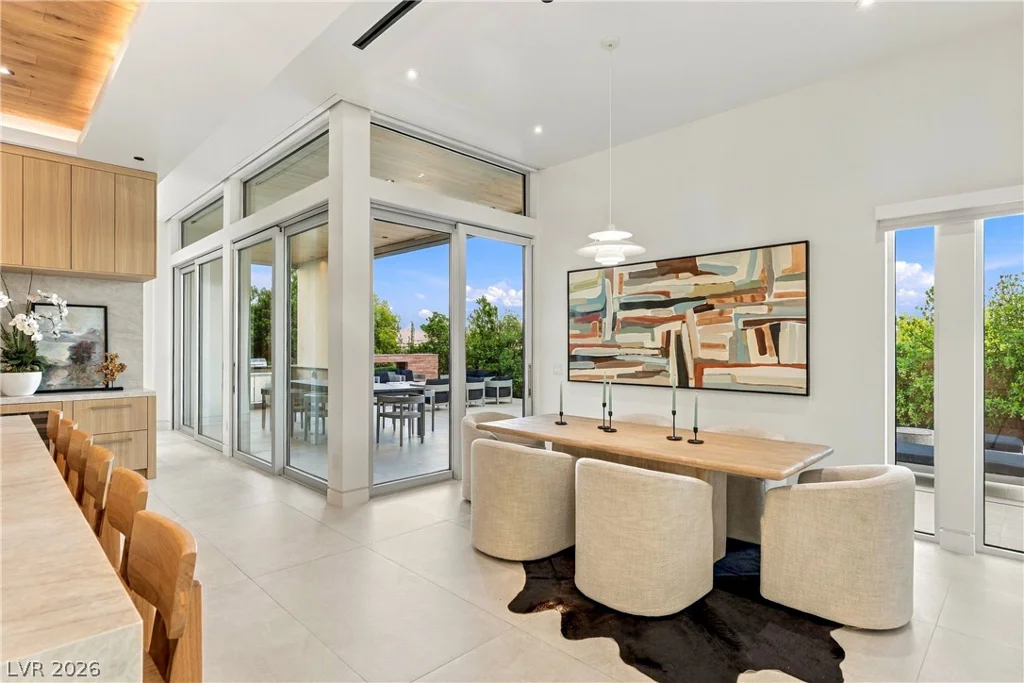 38 Hawkeye, Las Vegas, NV 89135