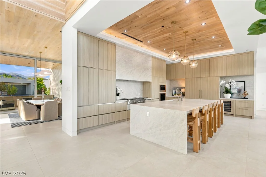 38 Hawkeye, Las Vegas, NV 89135