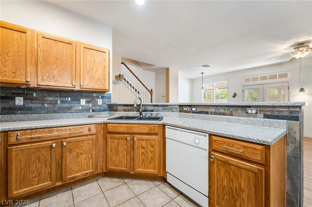 6245 Dan Blocker, Henderson, NV 89011