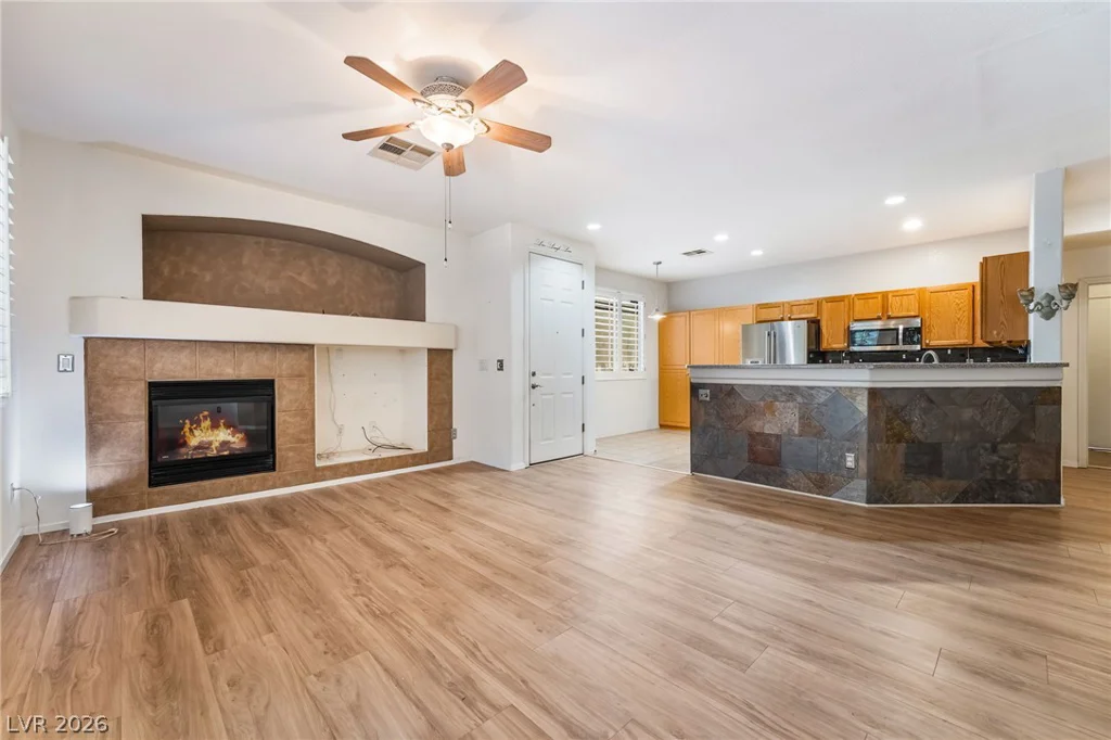 6245 Dan Blocker, Henderson, NV 89011