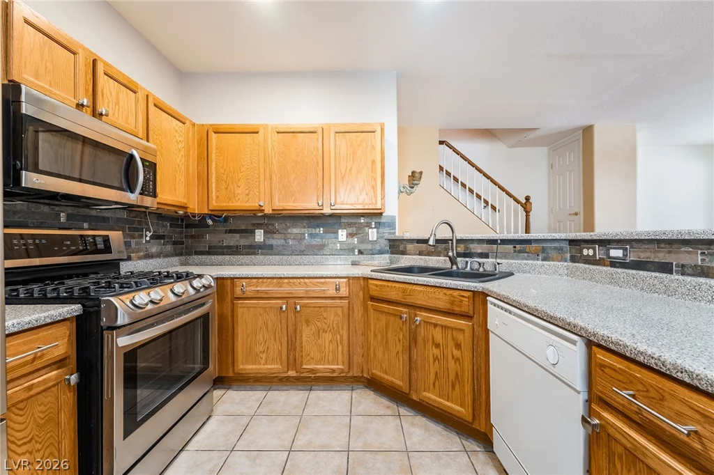 6245 Dan Blocker, Henderson, NV 89011