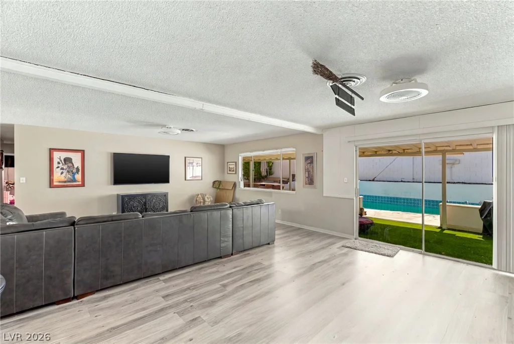 4101 Brighthill, Las Vegas, NV 89121