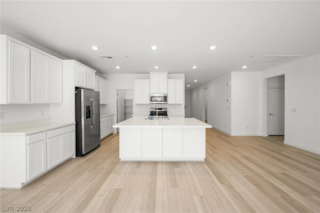 1429 Bianca Falls, Henderson, NV 89011