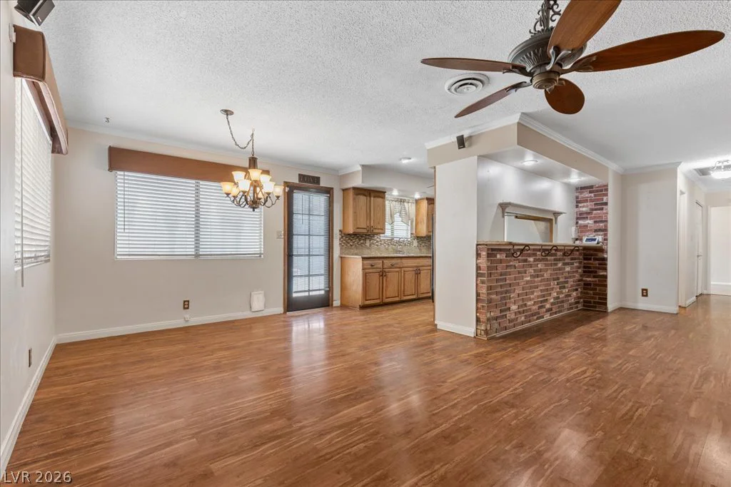 5305 Westleigh, Las Vegas, NV 89146
