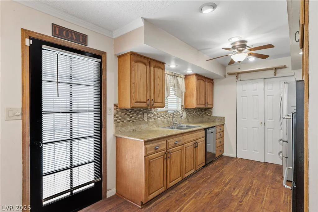 5305 Westleigh, Las Vegas, NV 89146