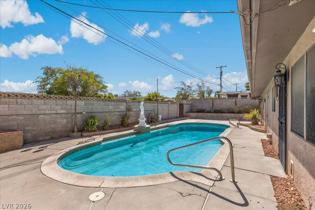 5305 Westleigh, Las Vegas, NV 89146
