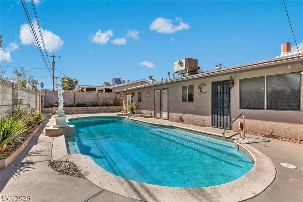 5305 Westleigh, Las Vegas, NV 89146