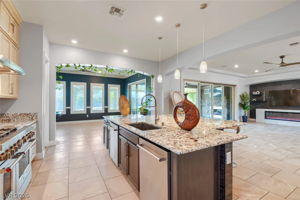7771 Mojave Yucca, Las Vegas, NV 89131