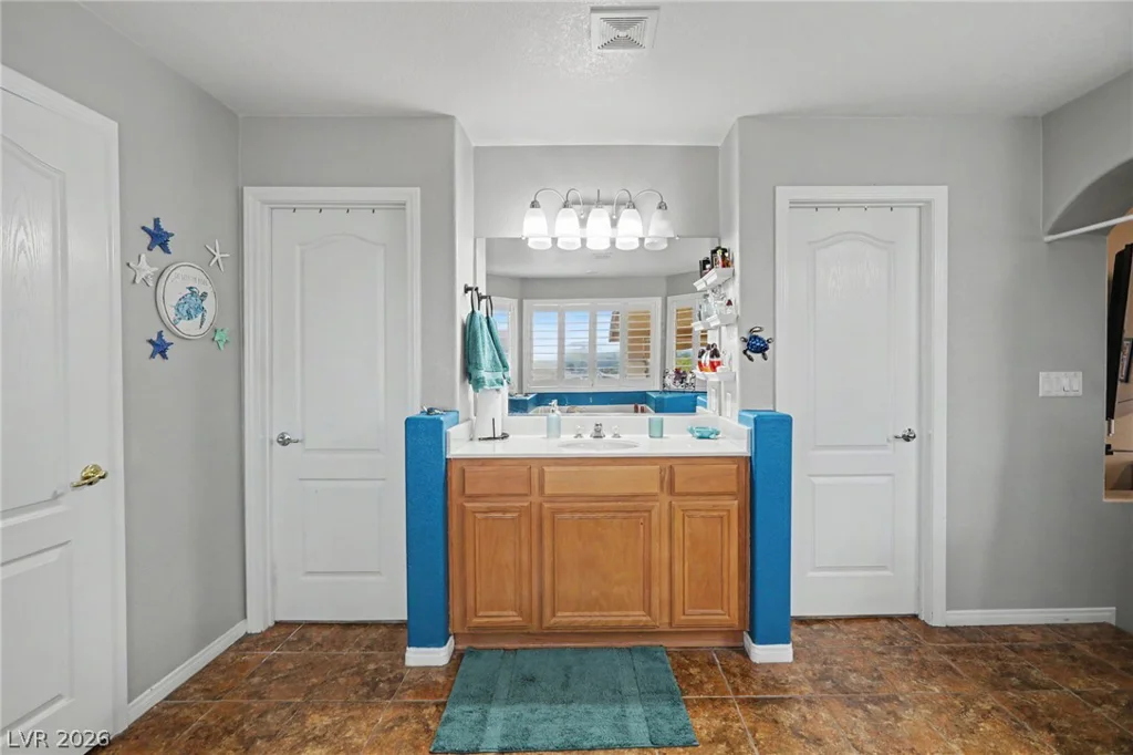 855 Sun Shimmer, Las Vegas, NV 89110