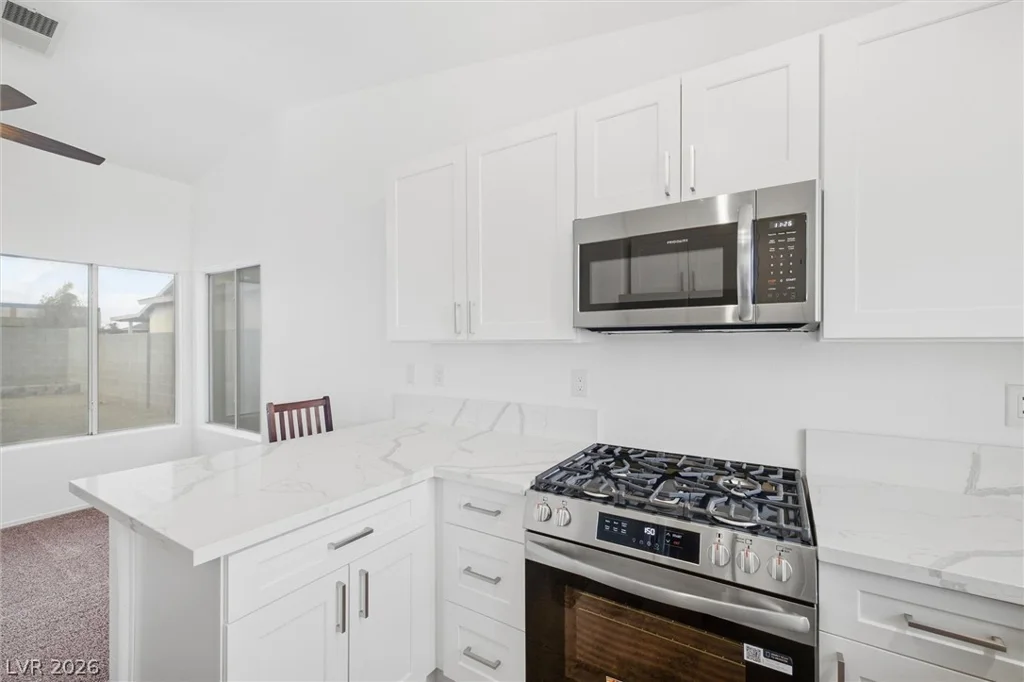 2441 Saguaro Point, Las Vegas, NV 89115