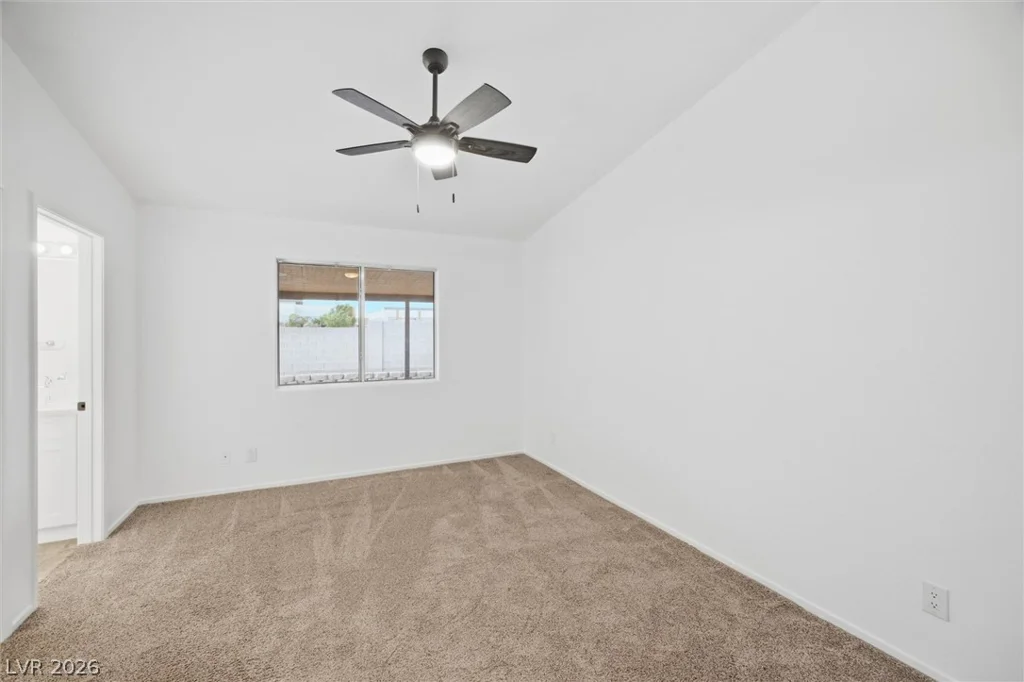 2441 Saguaro Point, Las Vegas, NV 89115