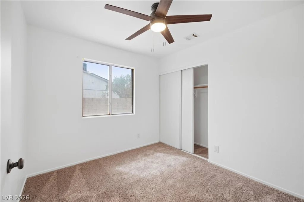 2441 Saguaro Point, Las Vegas, NV 89115