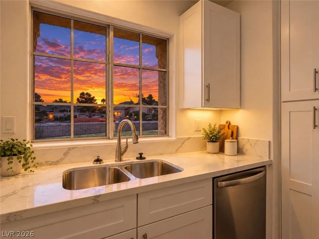 2441 Saguaro Point, Las Vegas, NV 89115