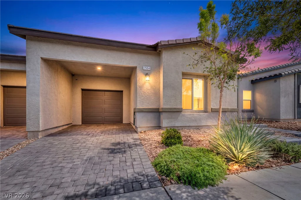 7554 Crested Moon, North Las Vegas, NV 89084