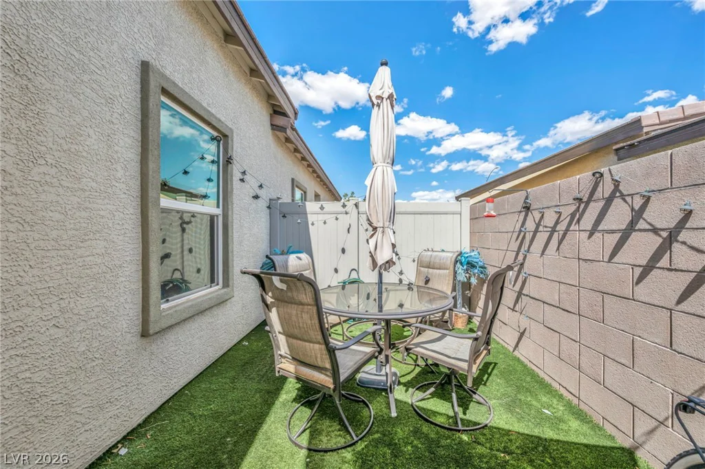 7554 Crested Moon, North Las Vegas, NV 89084