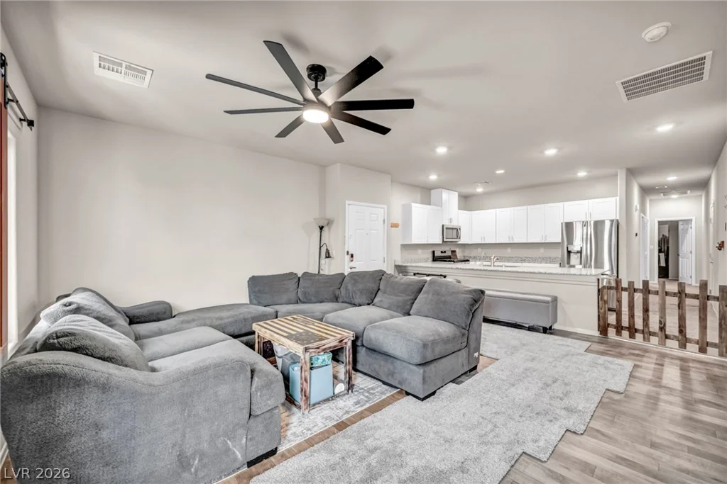 7554 Crested Moon, North Las Vegas, NV 89084